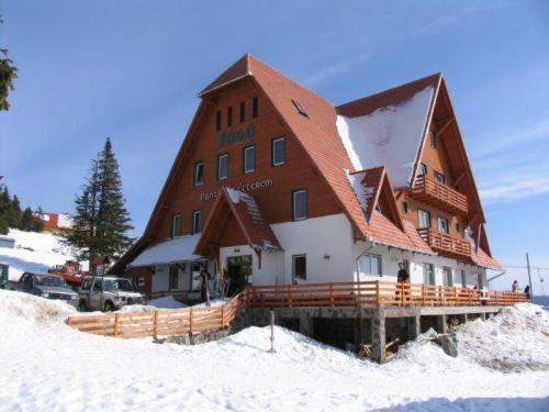 Hotel Sugo Panzio Madarasi Hargita Izvoare  Esterno foto