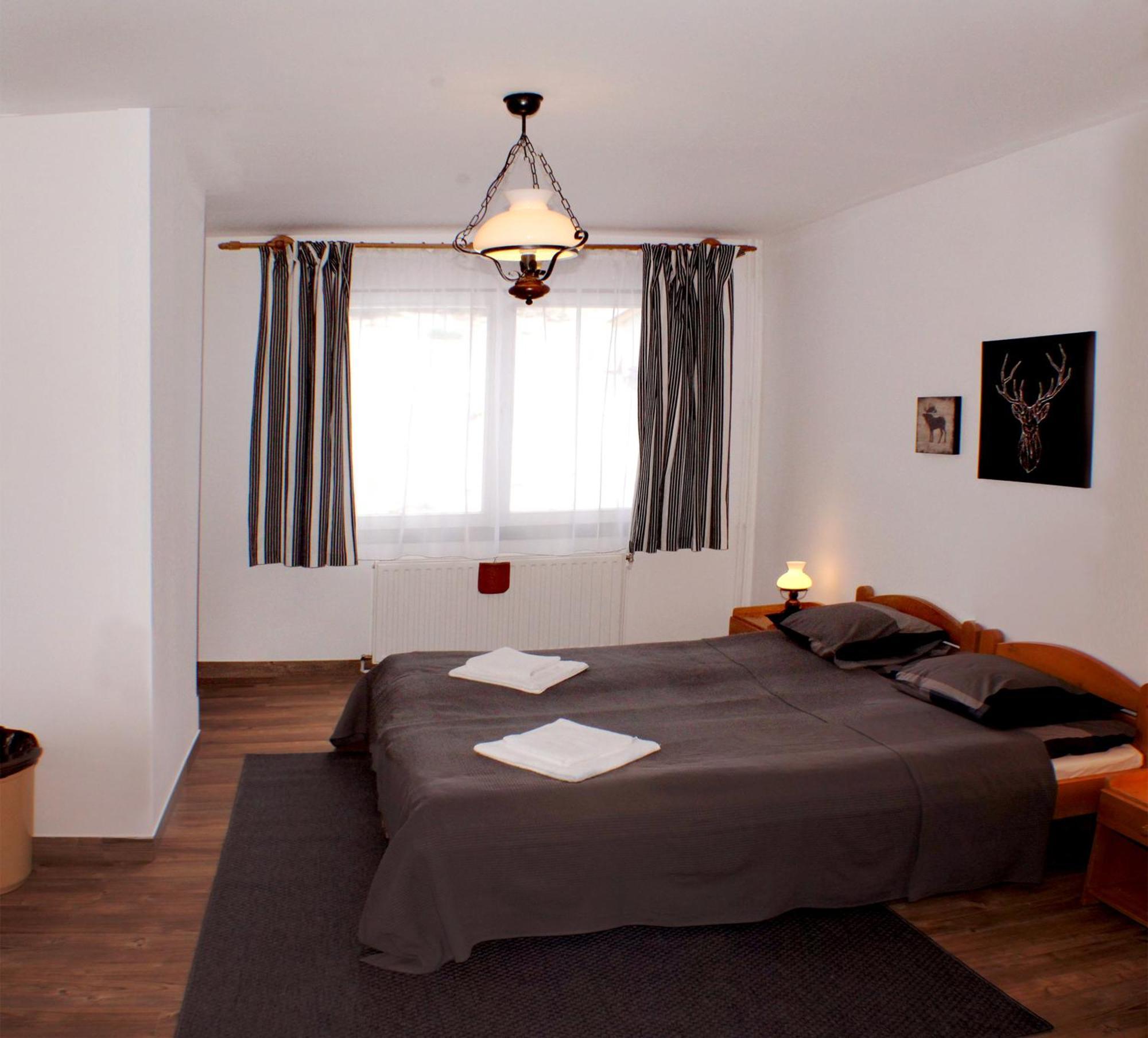 Hotel Sugo Panzio Madarasi Hargita Izvoare  Esterno foto